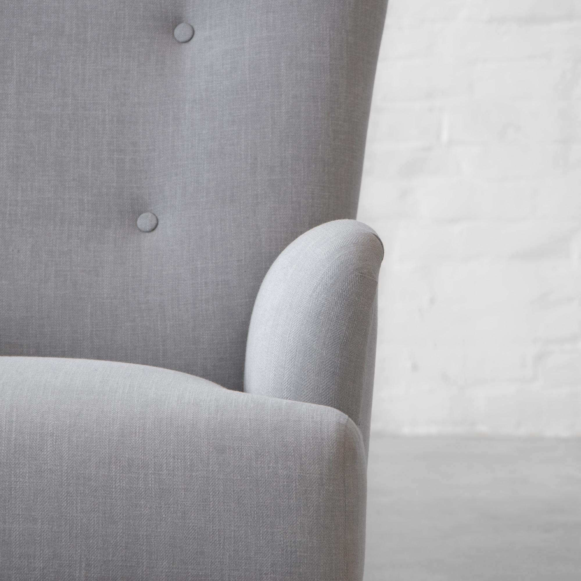 MELBOURNE ARMCHAIR