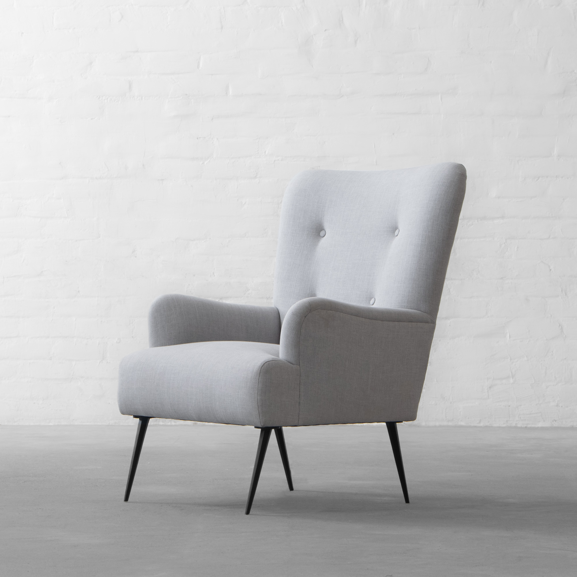 MELBOURNE ARMCHAIR