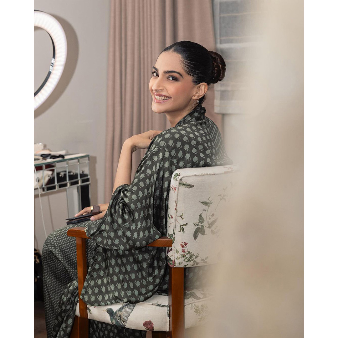 Ms. Sonam Kapoor