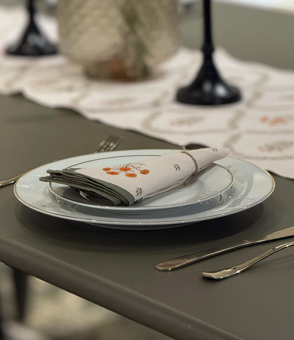 EXPLORE TABLE NAPKIN