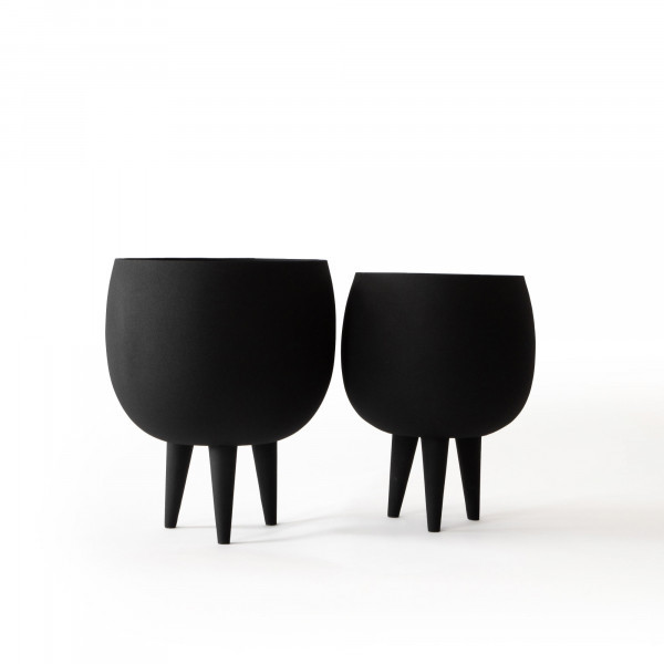 SALEM IRON PLANTER WITH LEGS