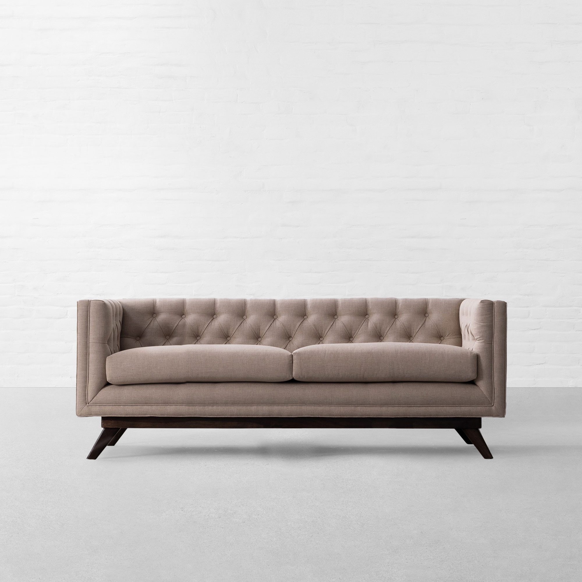 BOMBAY TUFTED SOFA COLLECTION (EXP)