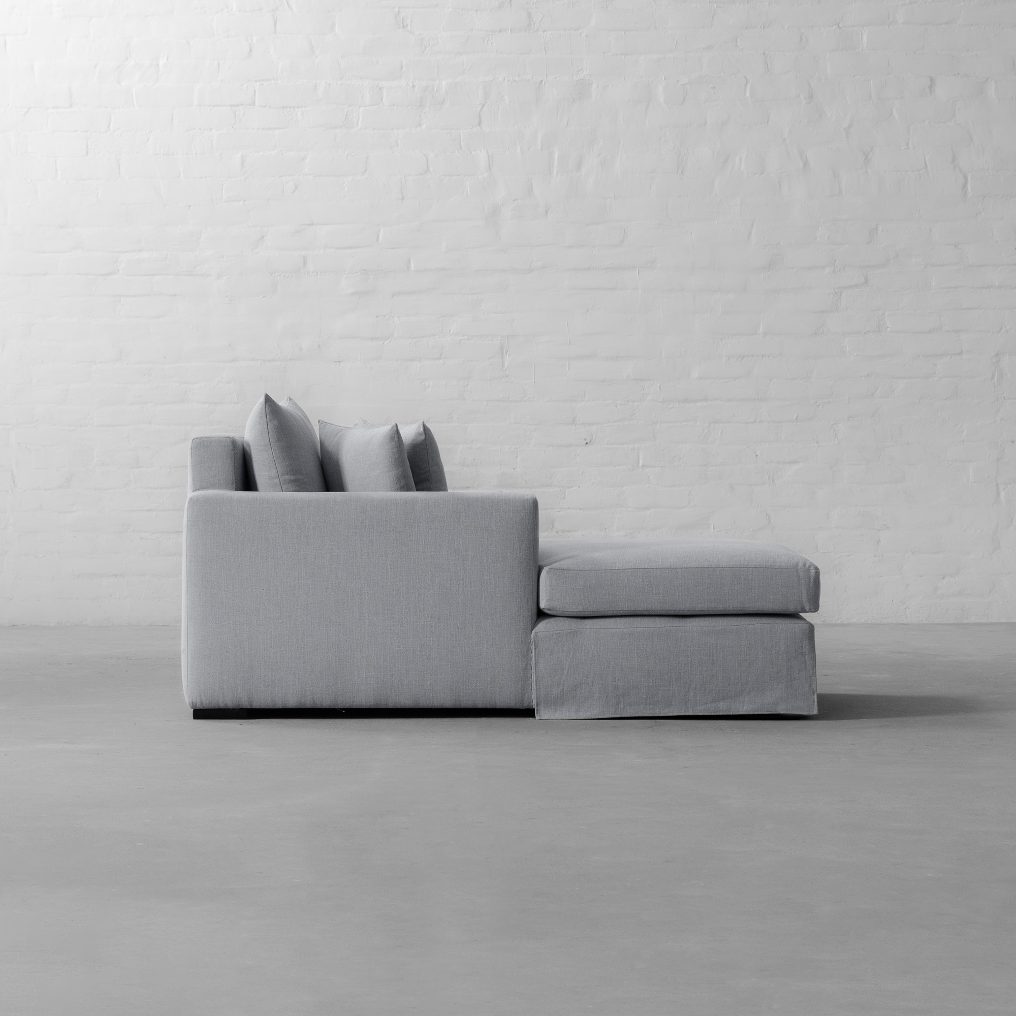Chaise Sectional-California