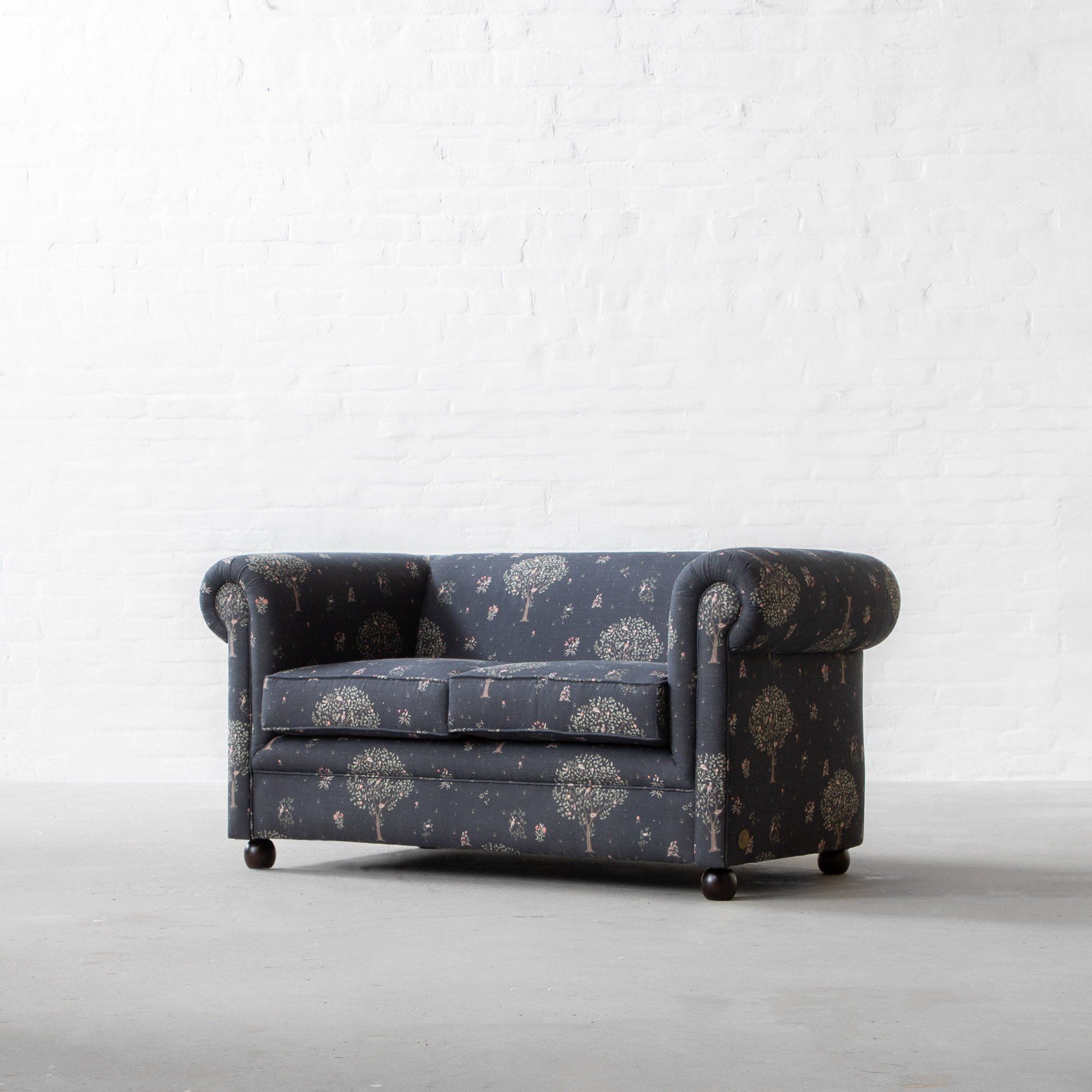 Chesterfield Non-tufted Sofa Collection