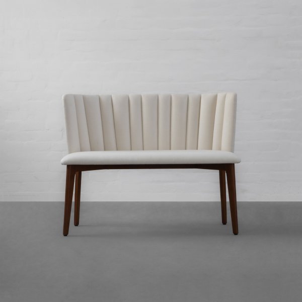 CINEMA TUFTED CHAISE