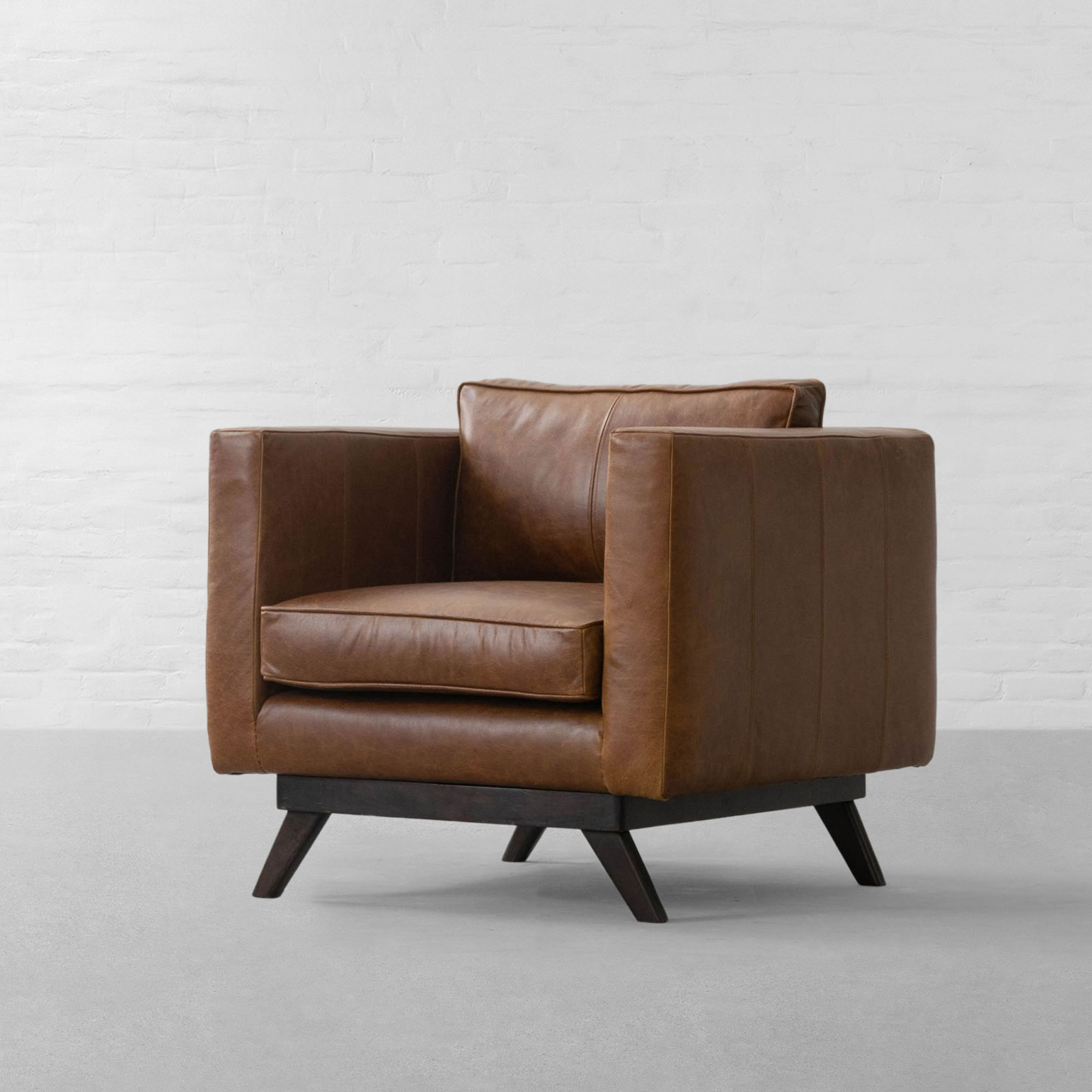 COLTON LEATHER ARMCHAIR