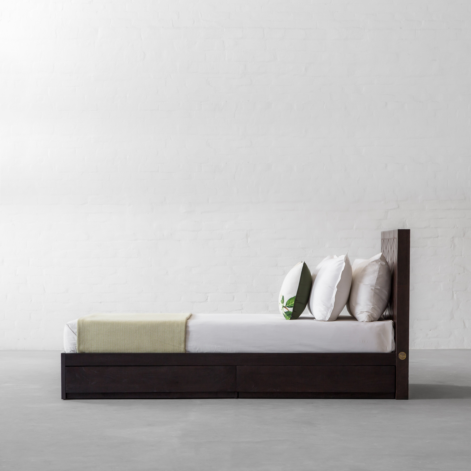 EDWARD BED COLLECTION - SINGLE BED