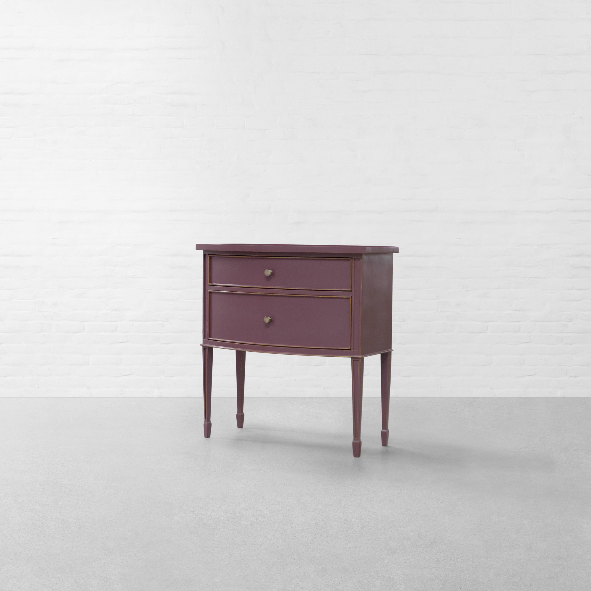 Edwin Console Table – Classic Design by Gulmohar Lane
