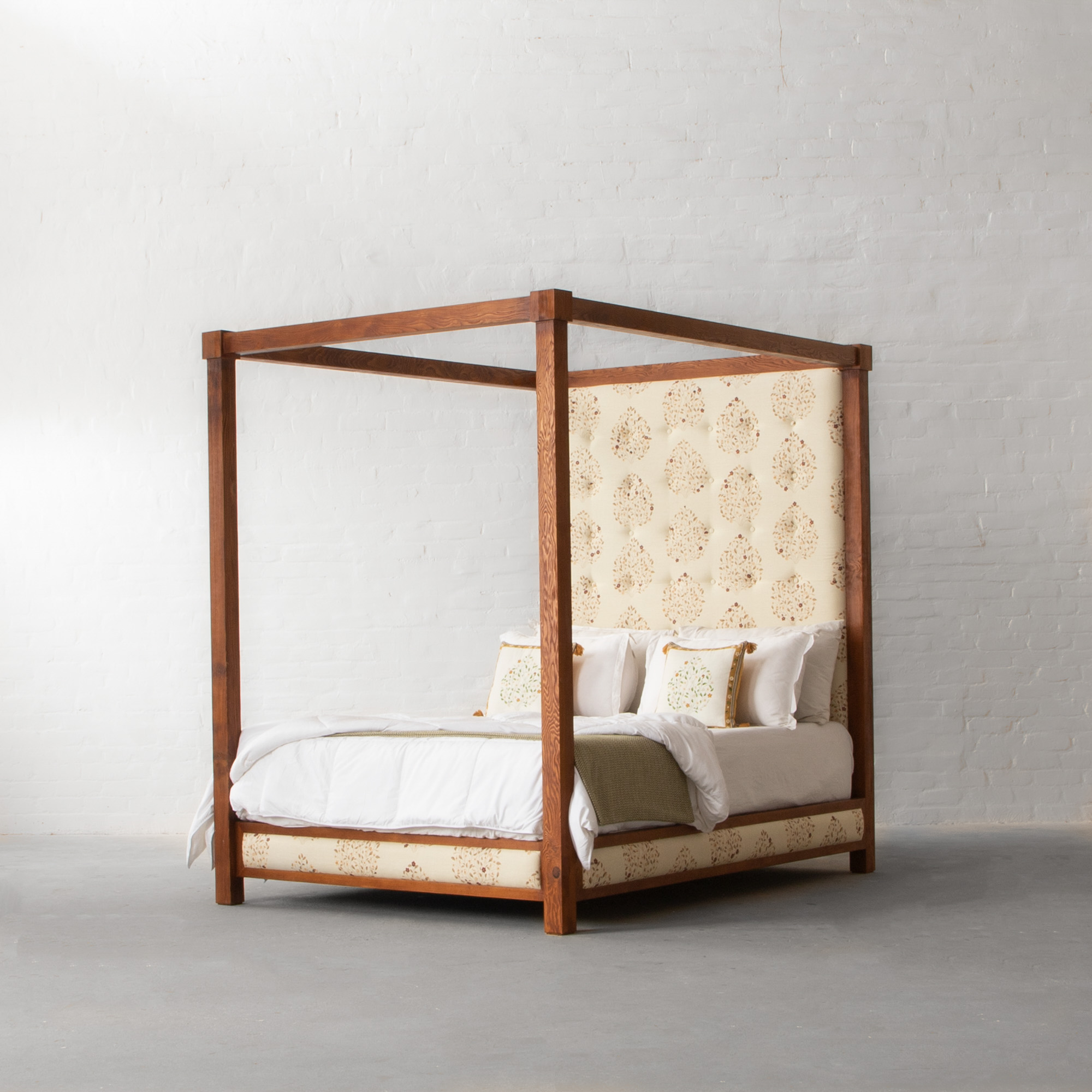 Kingston Four Poster Bed
