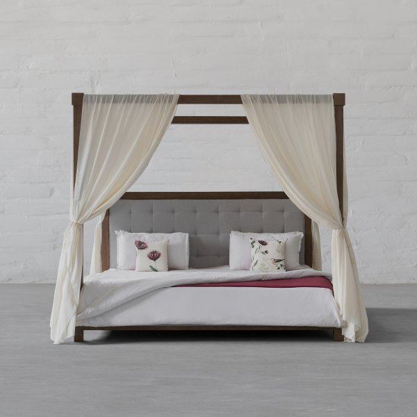 Kingston Four Poster bed (Half Headboard)
