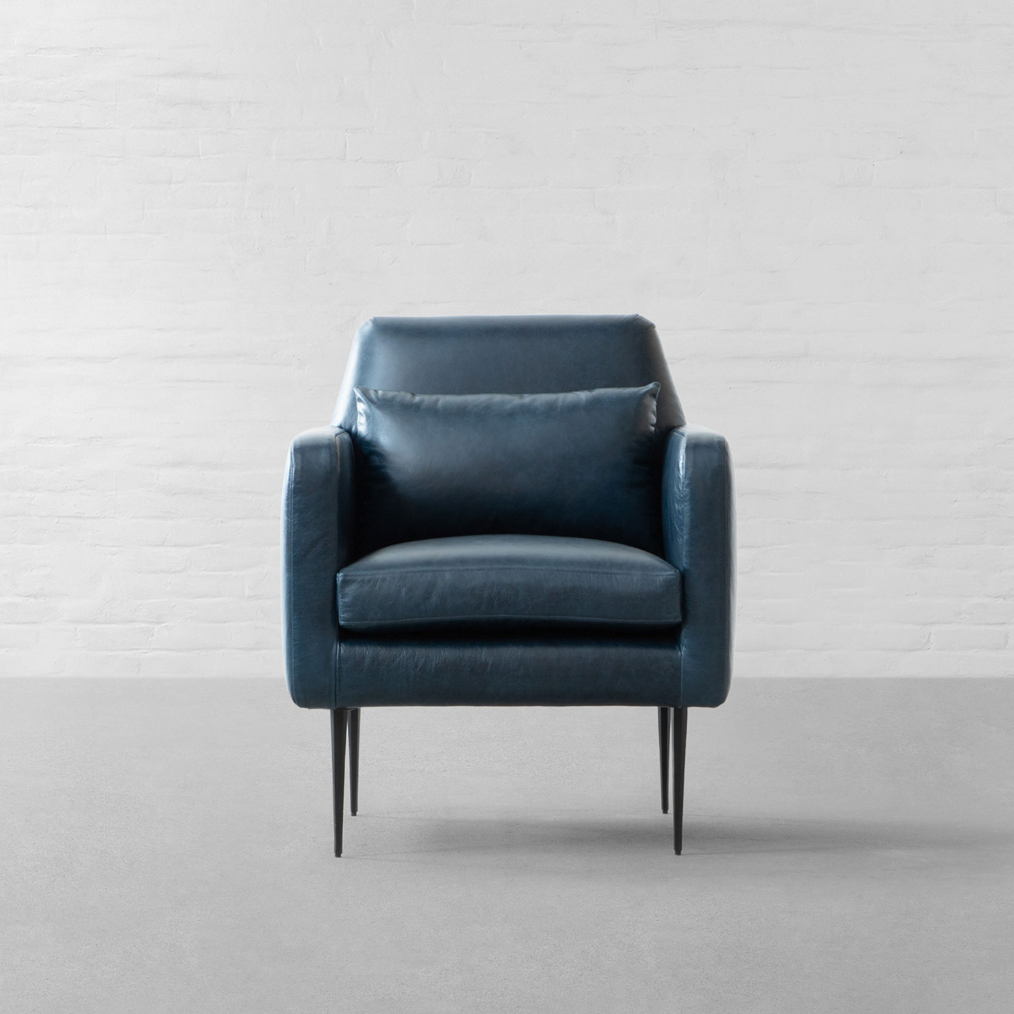 West elm on sale smythe chair