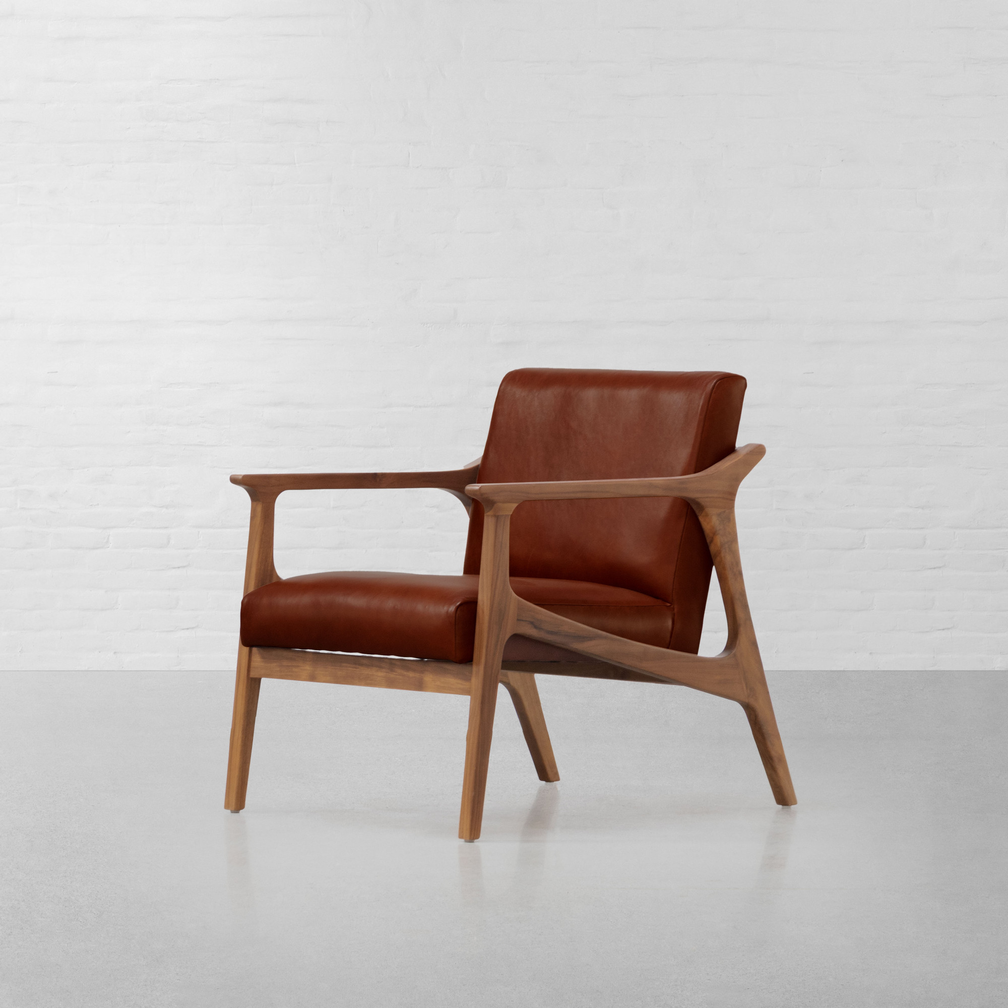 BERGEN LEATHER LOUNGE CHAIR