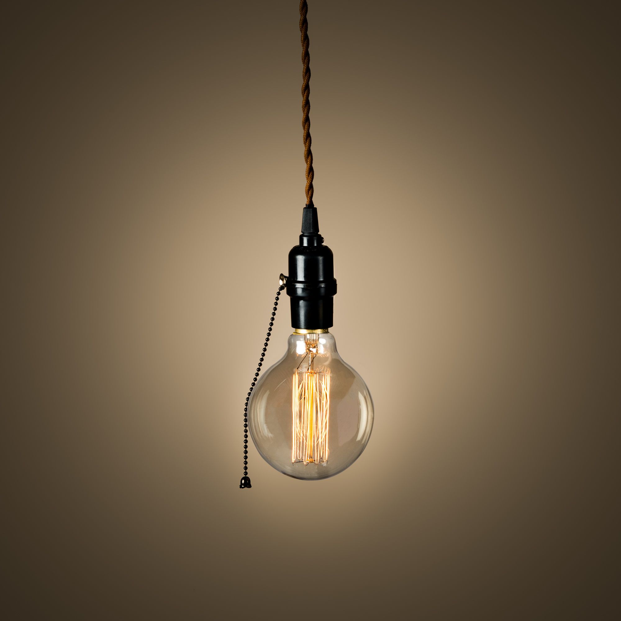 Edison Vintage Lamp Holder E27 With Pull Chain Switch Bulb Edison Vintage Lamp Holder E27 With Pull Chain Switch Bulbs