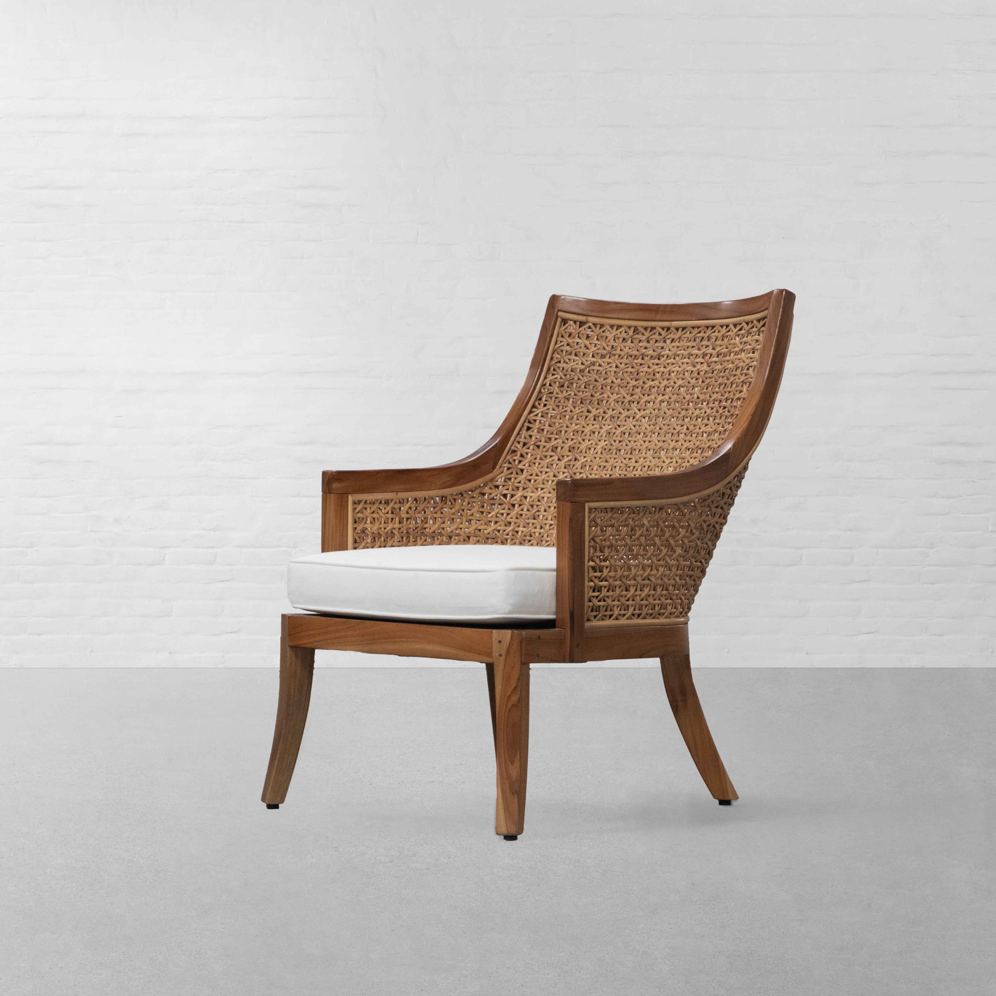 THE HIGH CHAIR