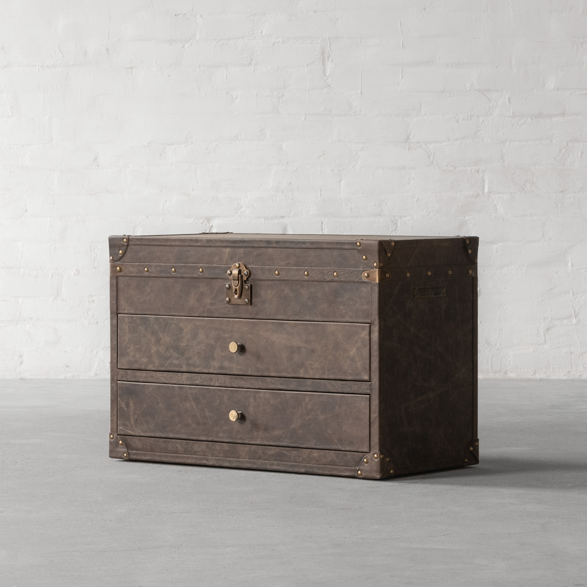 Jodhpur Leather Trunk Bedside Table