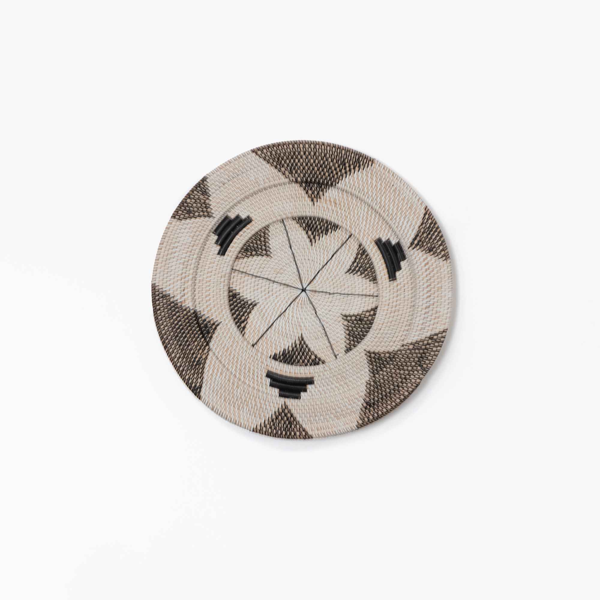 KOMODO HANDWOVEN WALL DECOR (NATURAL & BLACK FINISH)