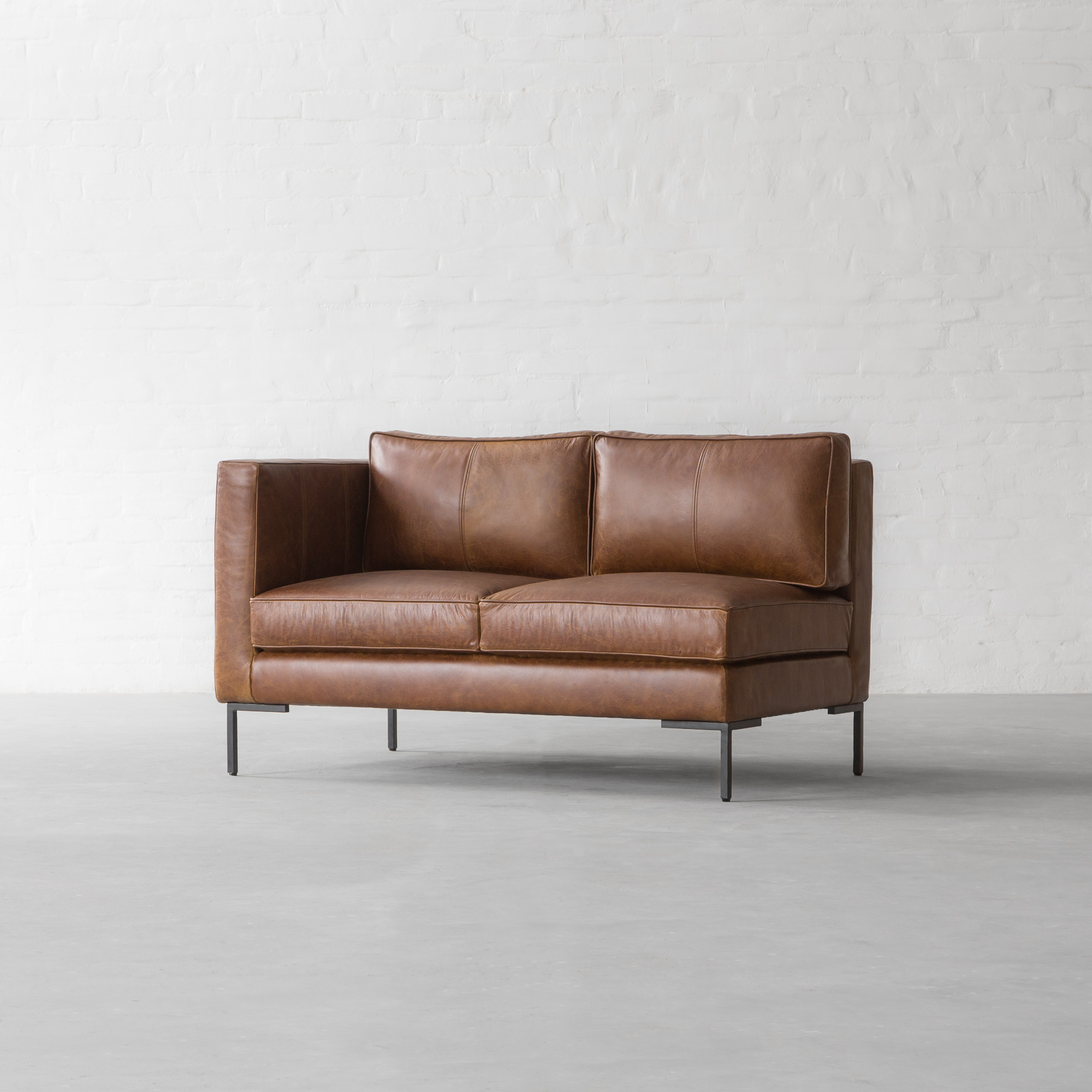 L.A Leather Chaise Sectional