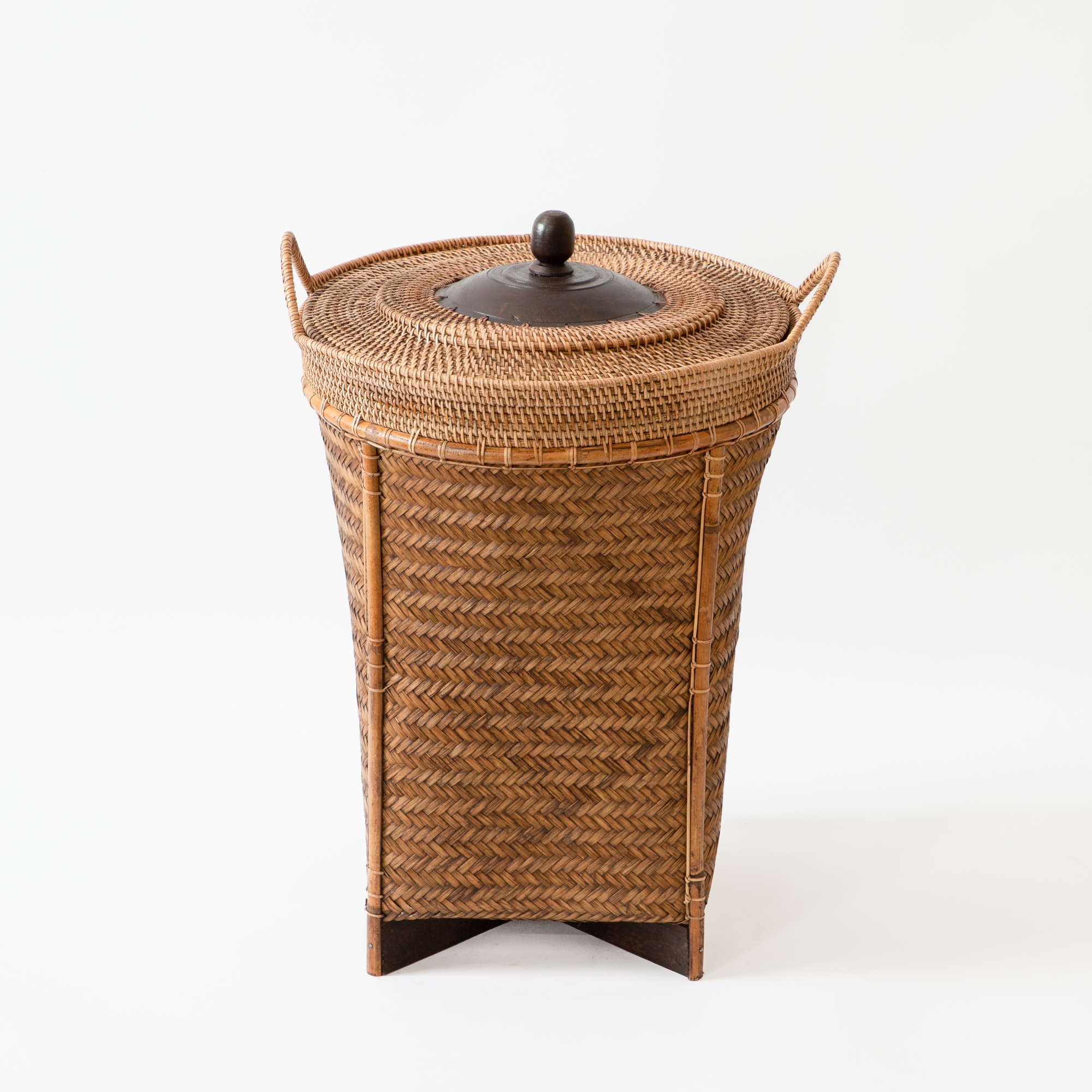 Square Bottomed Borneo Storage Basket with Lid and Knob