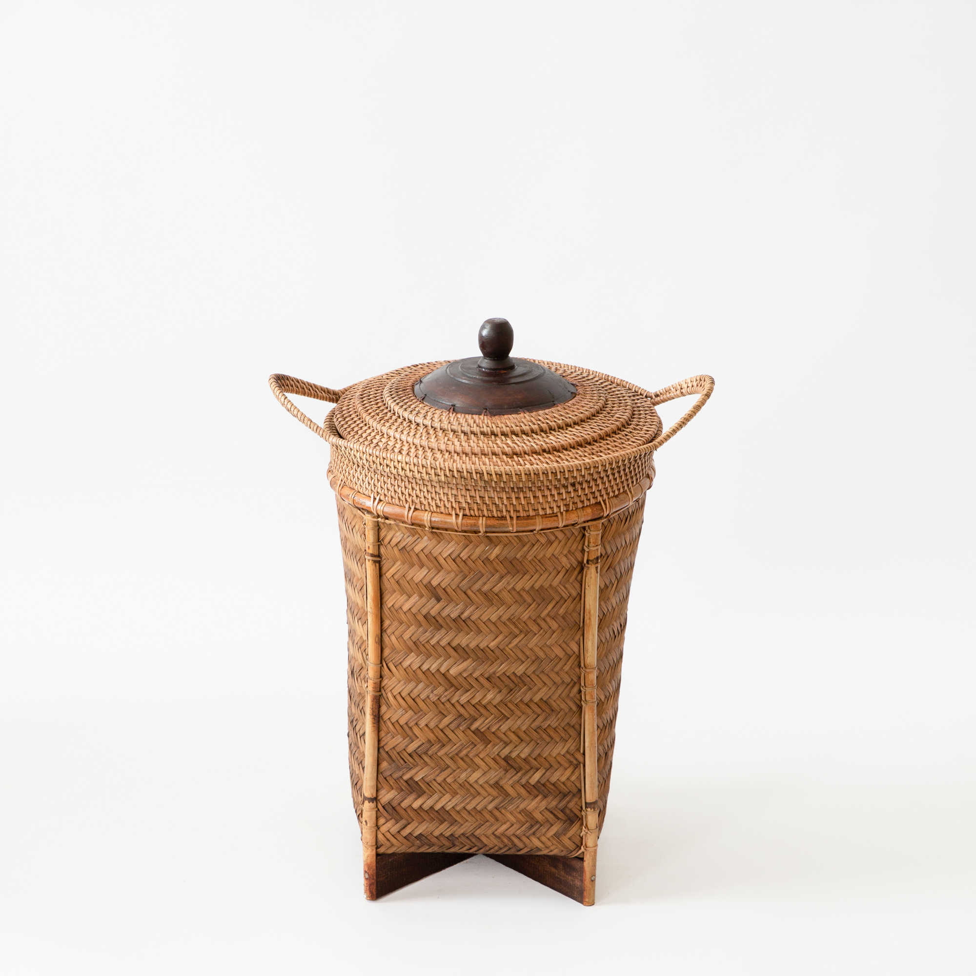 Square Bottomed Borneo Storage Basket with Lid and Knob