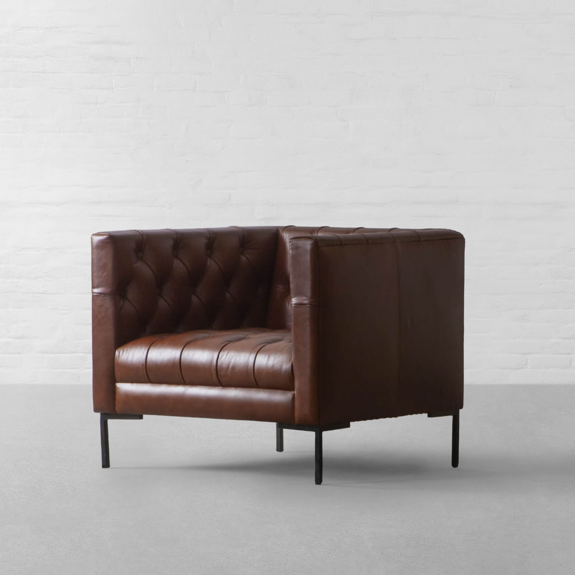 LISBON TUFTED ARMCHAIR