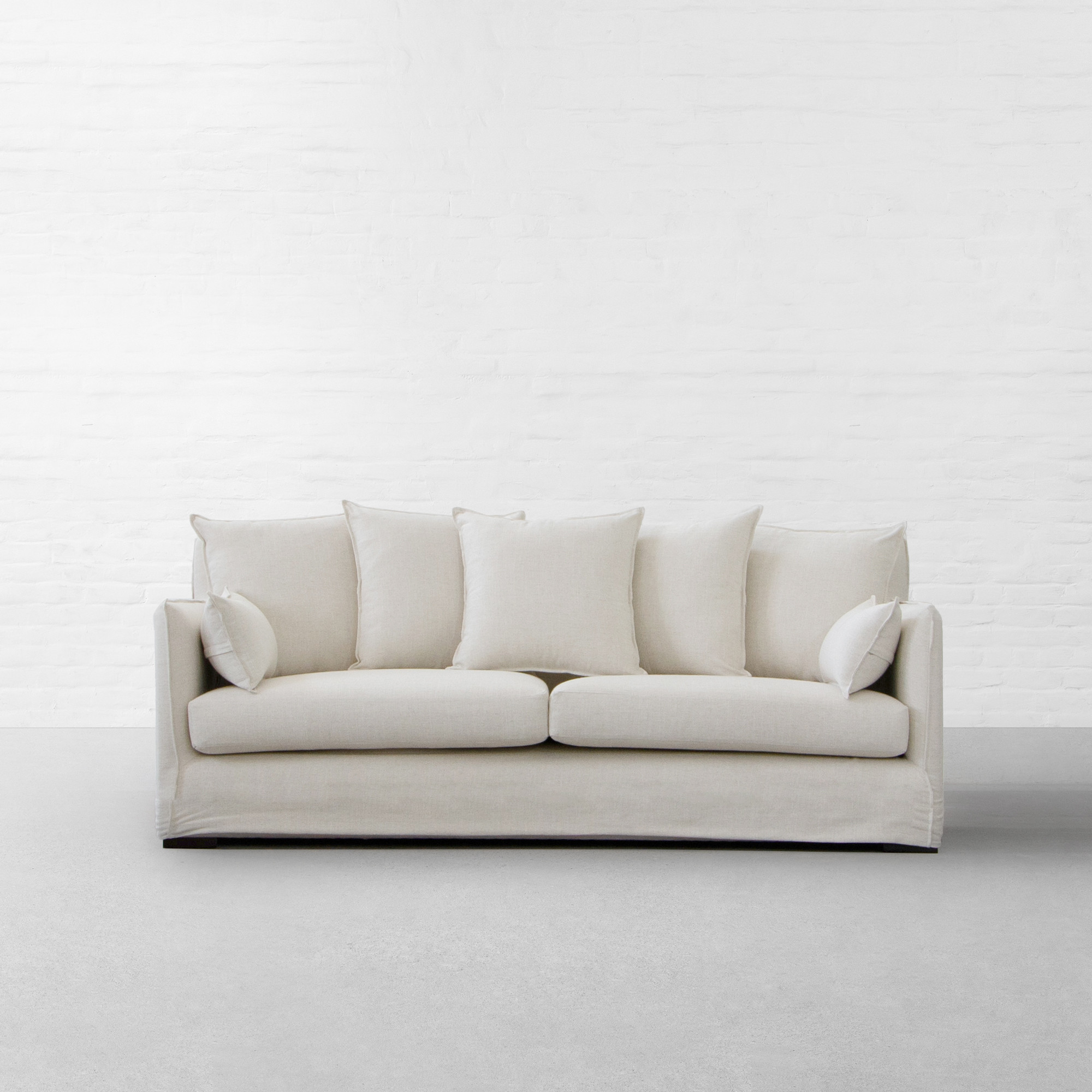 LONG ISLAND FABRIC SLIPCOVER SOFA