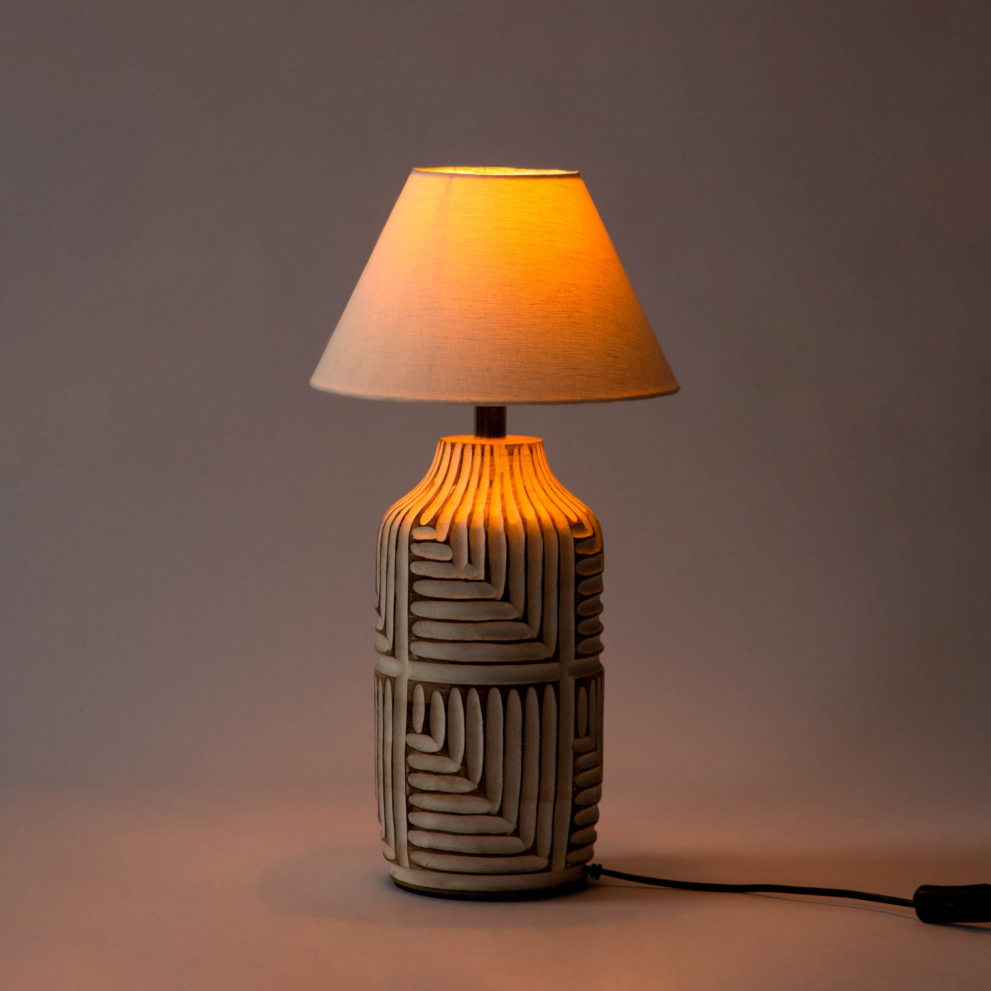 Luxor Wooden Table Lamp