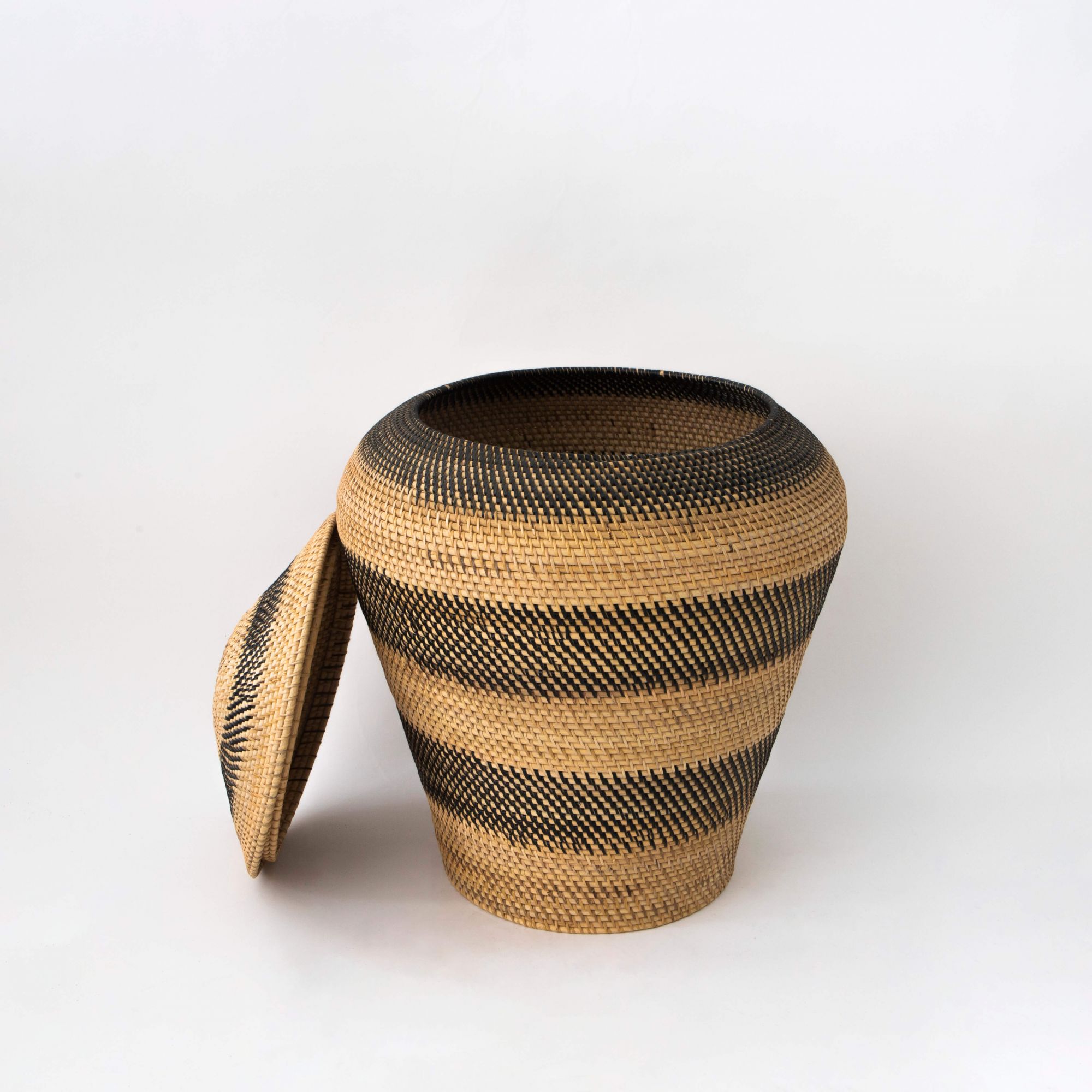 Malay Zebra Pot in Natural & Charcoal
