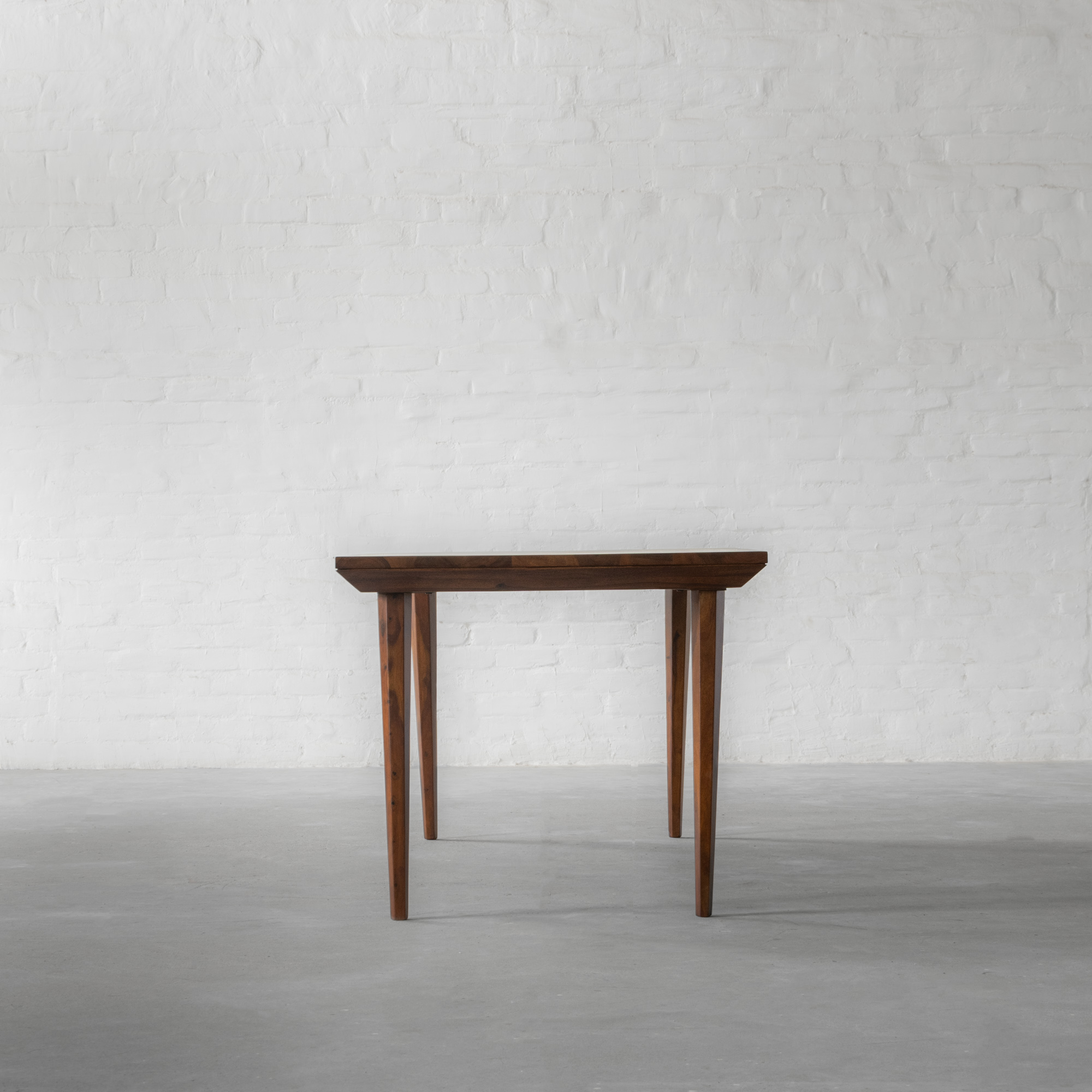 Munich Rectangle Dining Table