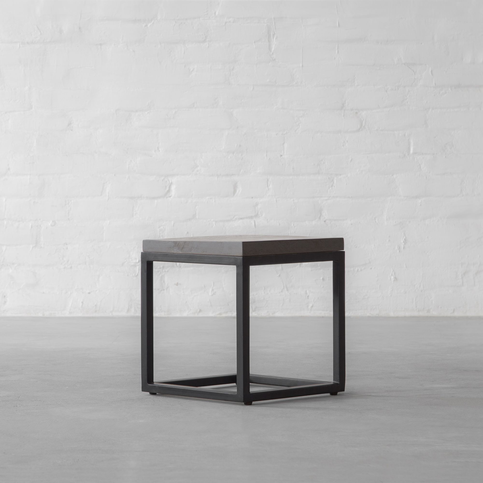 Will Nesting Side Table