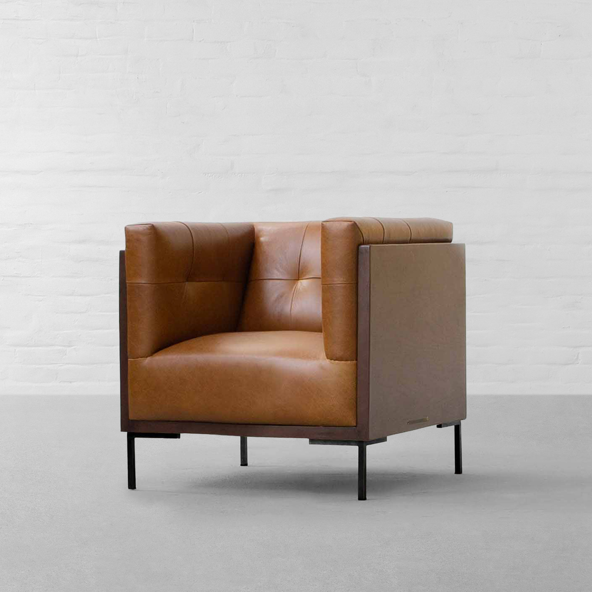 NEWYORK LEATHER ARMCHAIR