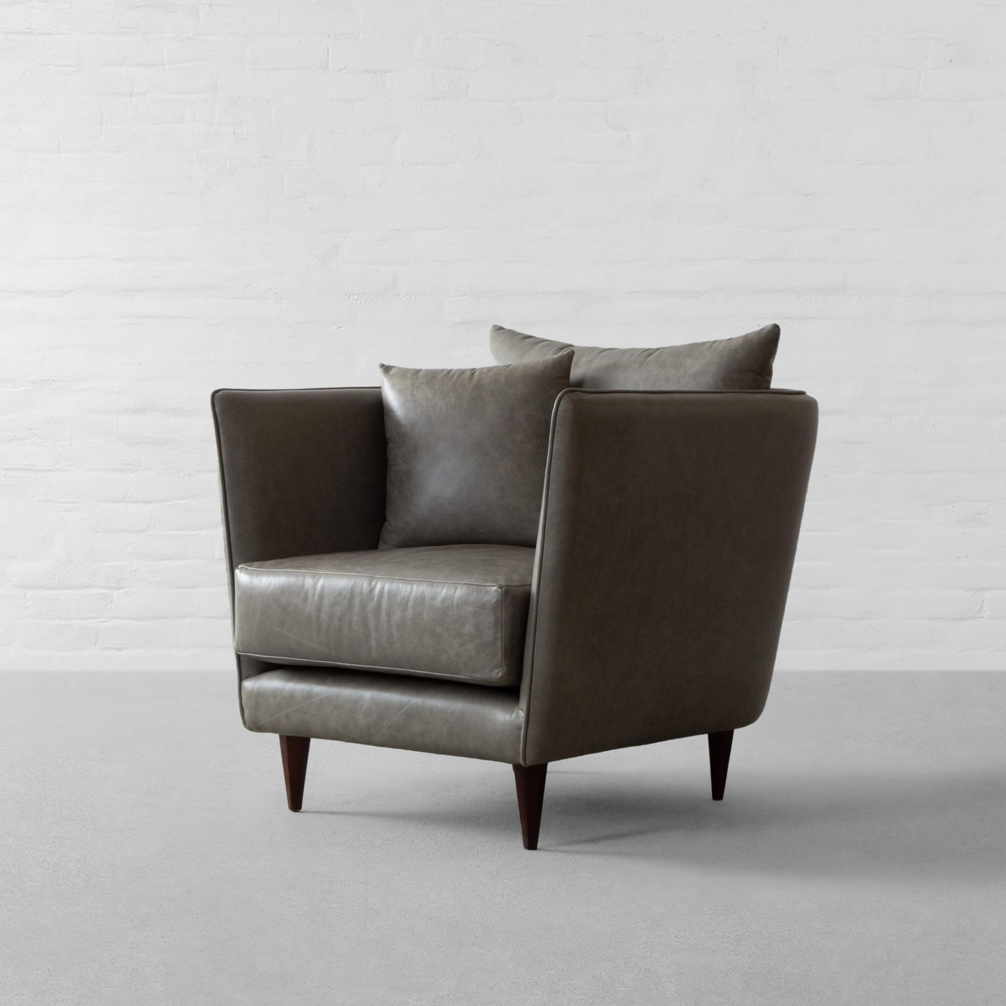 NORWAY LEATHER ARMCHAIR
