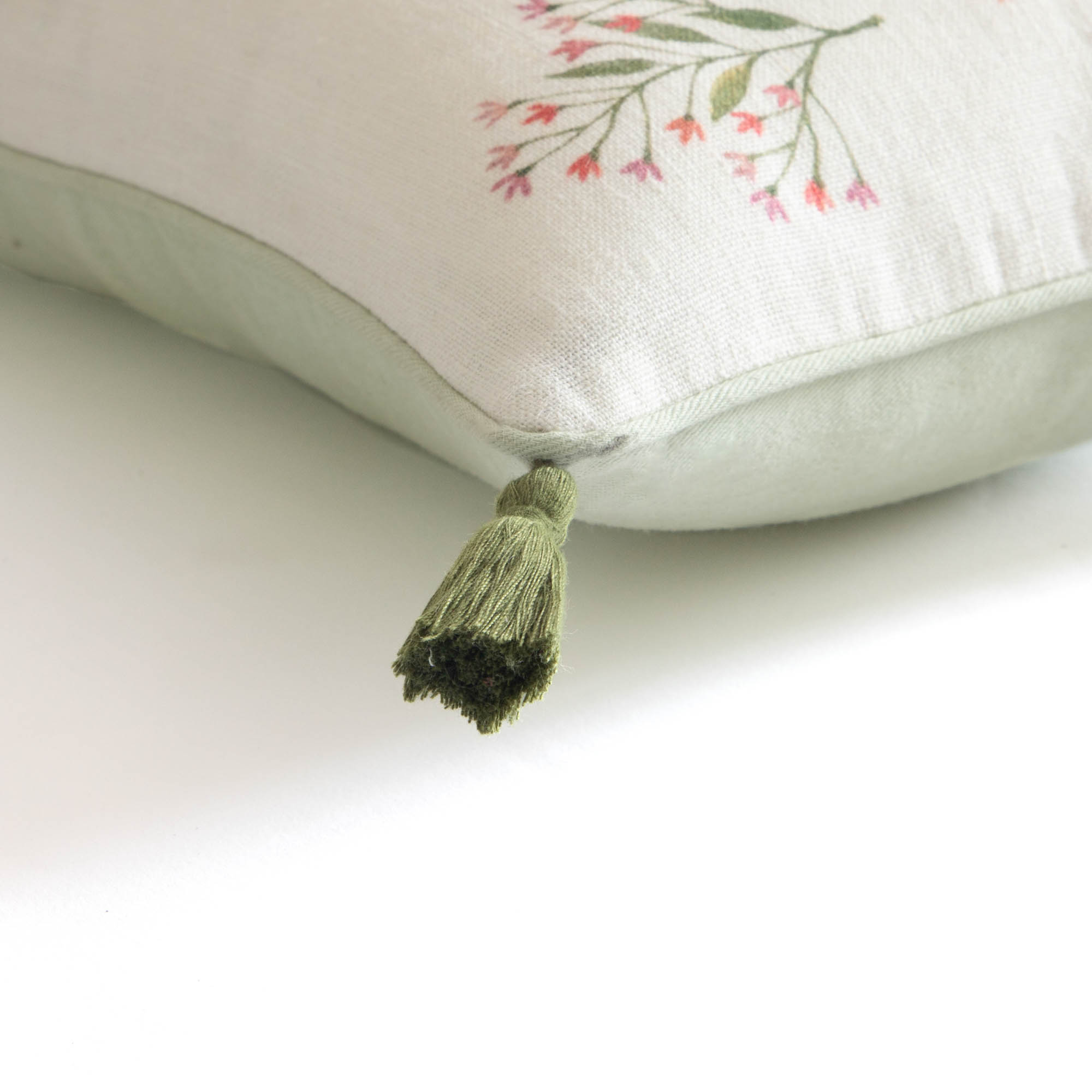 Princess Margaret’s Favorite Flower Cushion Cover