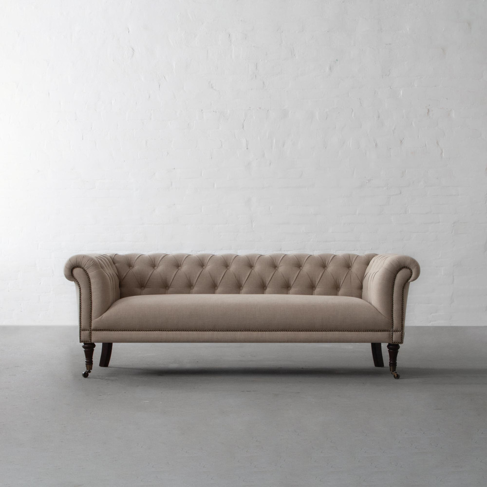 Regiment Chesterfield Collection