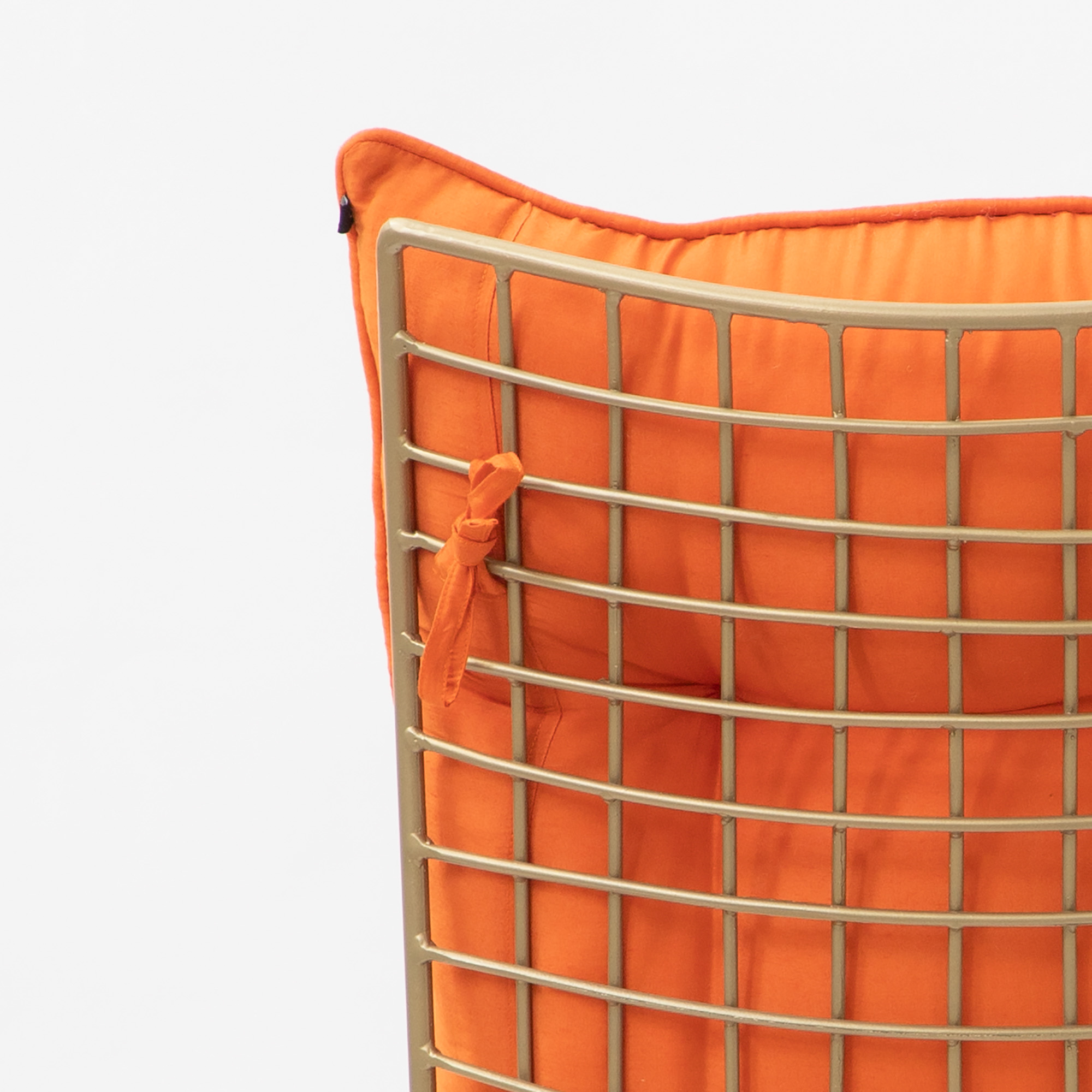 ROSSO METAL CHAIR WITH TIE-UP CUSHION