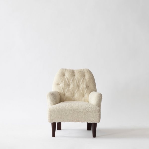 Star Tufted Armchair