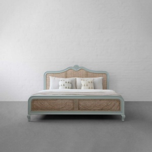 Summer Garden Rattan Bed