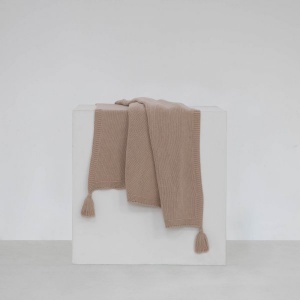 The Wooden Cabin Knitted Throw - Beige
