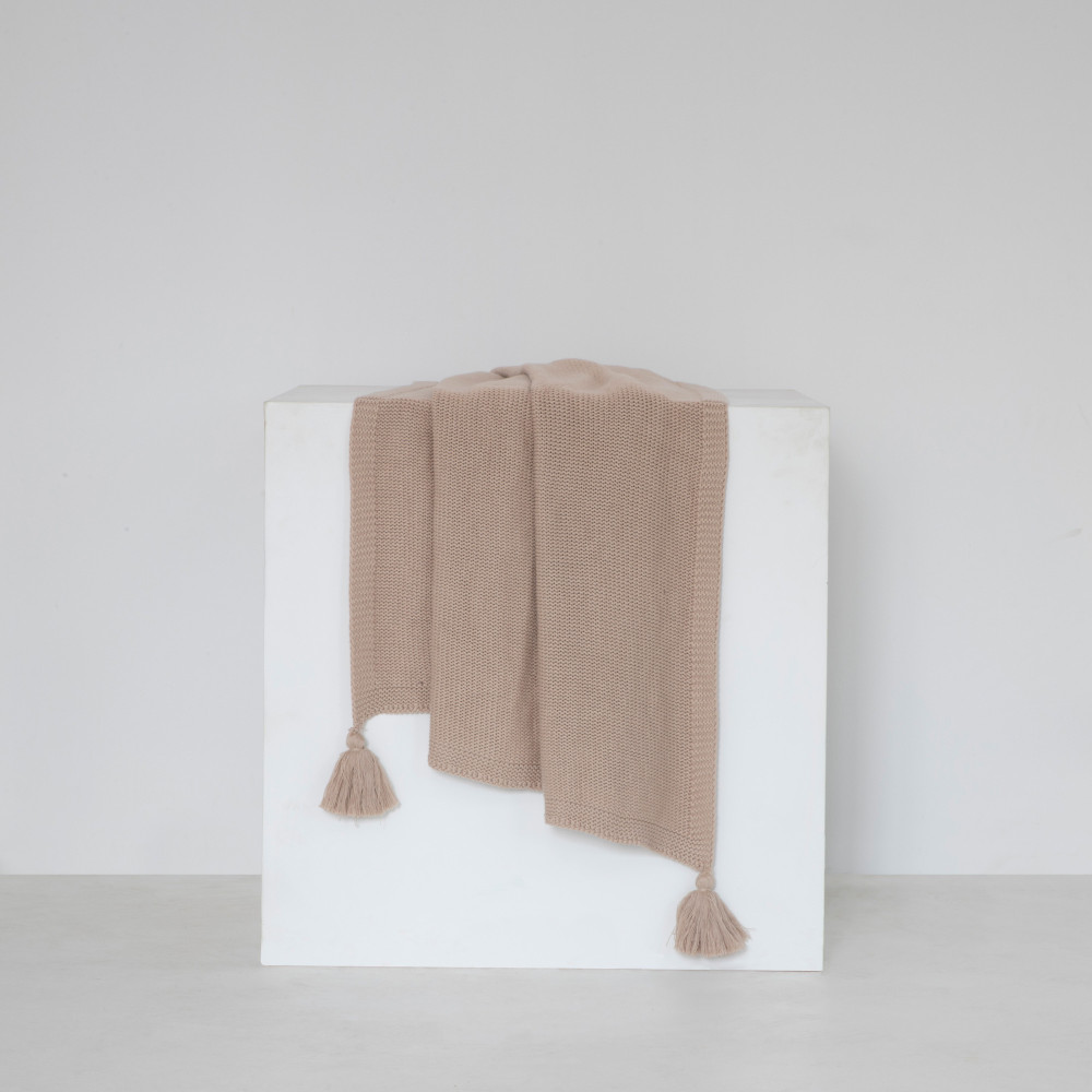 The Wooden Cabin Knitted Throw-Beige