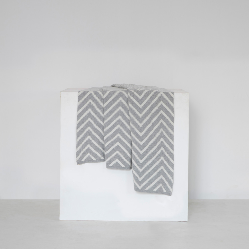 Woodland Cottage Throw